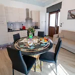Rose House * Сиракузы