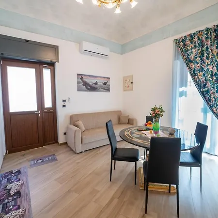 Holiday home Rose House